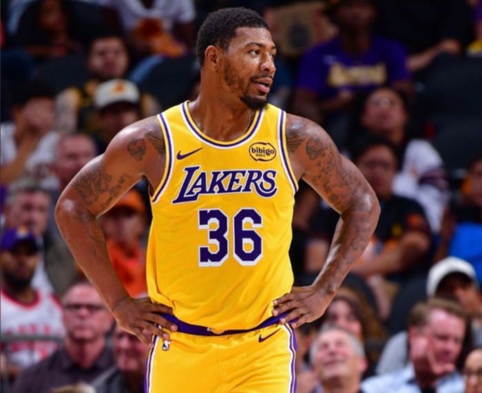 斯玛特关键三分+防守助力湖人逆转掘金火箭